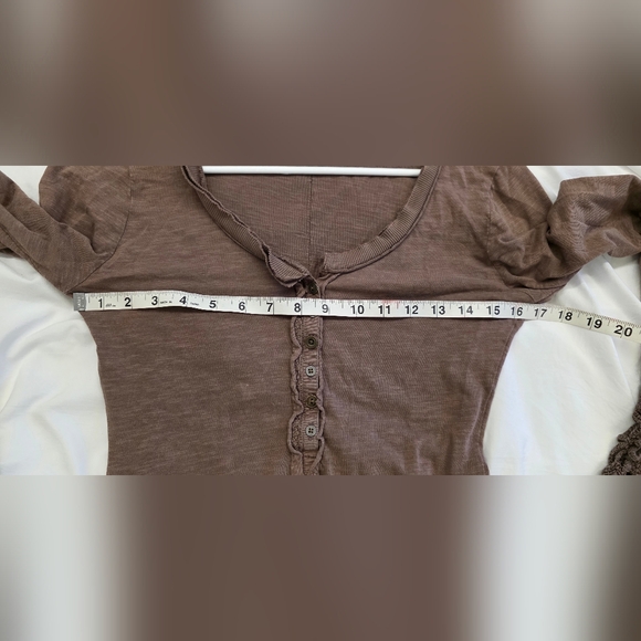 Free People Our Song Henley Size Small EUC - Picture 8 of 9